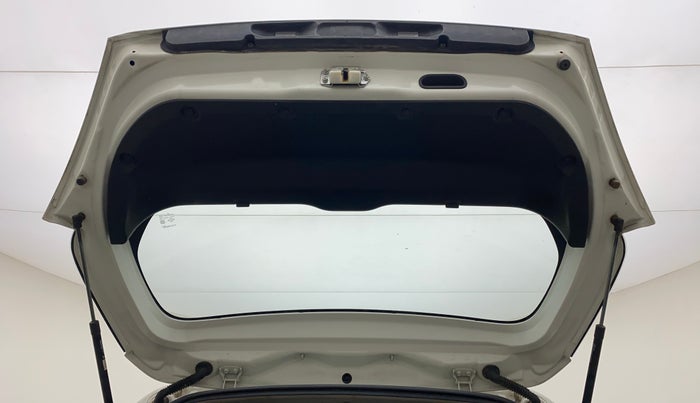 2015 Maruti Swift LXI (O), Petrol, Manual, 19,297 km, Boot Door Open