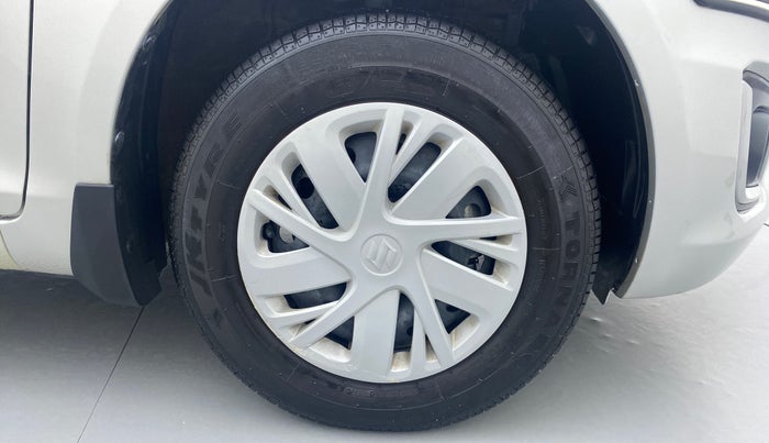 2017 Maruti Swift VXI D, Petrol, Manual, 5,852 km, Right Front Wheel