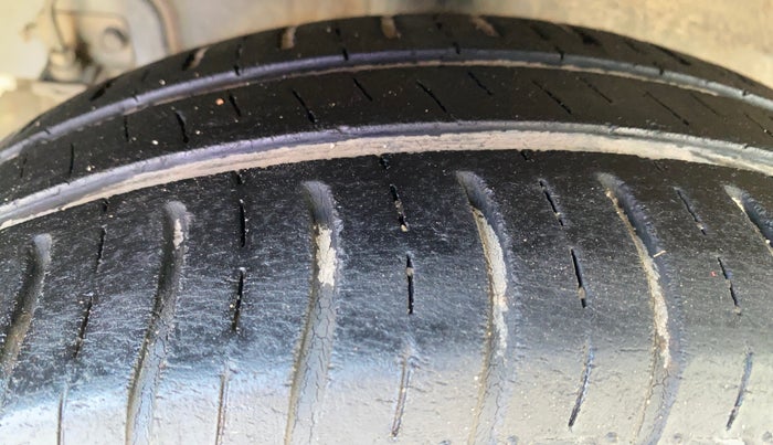 2015 Hyundai Grand i10 ASTA 1.2 KAPPA VTVT, Petrol, Manual, 68,973 km, Right Rear Tyre Tread