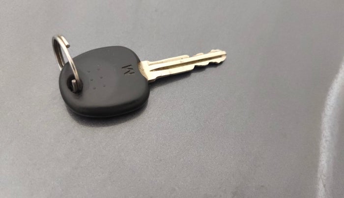 2016 Hyundai Eon MAGNA +, Petrol, Manual, 84,098 km, Key Close Up