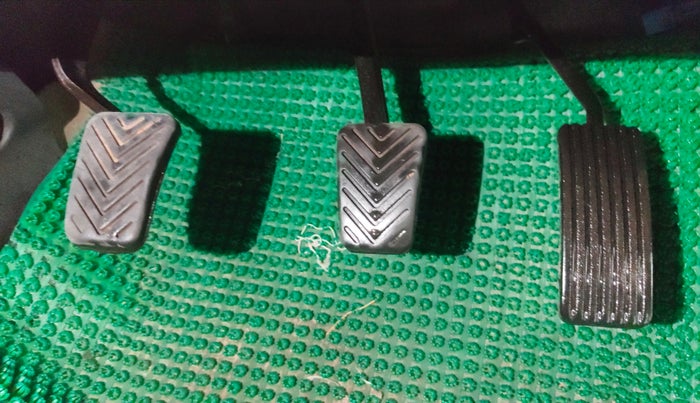 2016 Hyundai Eon MAGNA +, Petrol, Manual, 84,098 km, Pedals