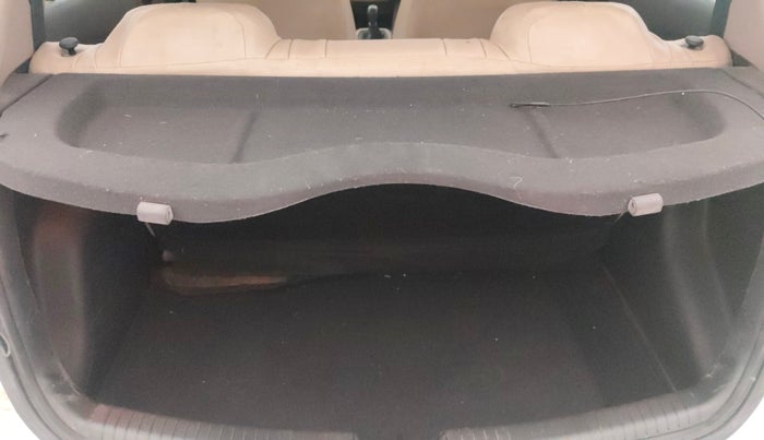 2014 Hyundai Grand i10 MAGNA 1.2 KAPPA VTVT, Petrol, Manual, 52,261 km, Boot Inside