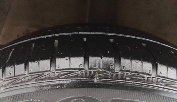 2014 Hyundai Grand i10 MAGNA 1.2 KAPPA VTVT, Petrol, Manual, 52,261 km, Right Rear Tyre Tread