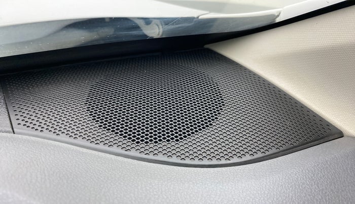2019 Renault Kwid RXT 1.0 EASY-R AT OPTION, Petrol, Automatic, 28,877 km, Speaker