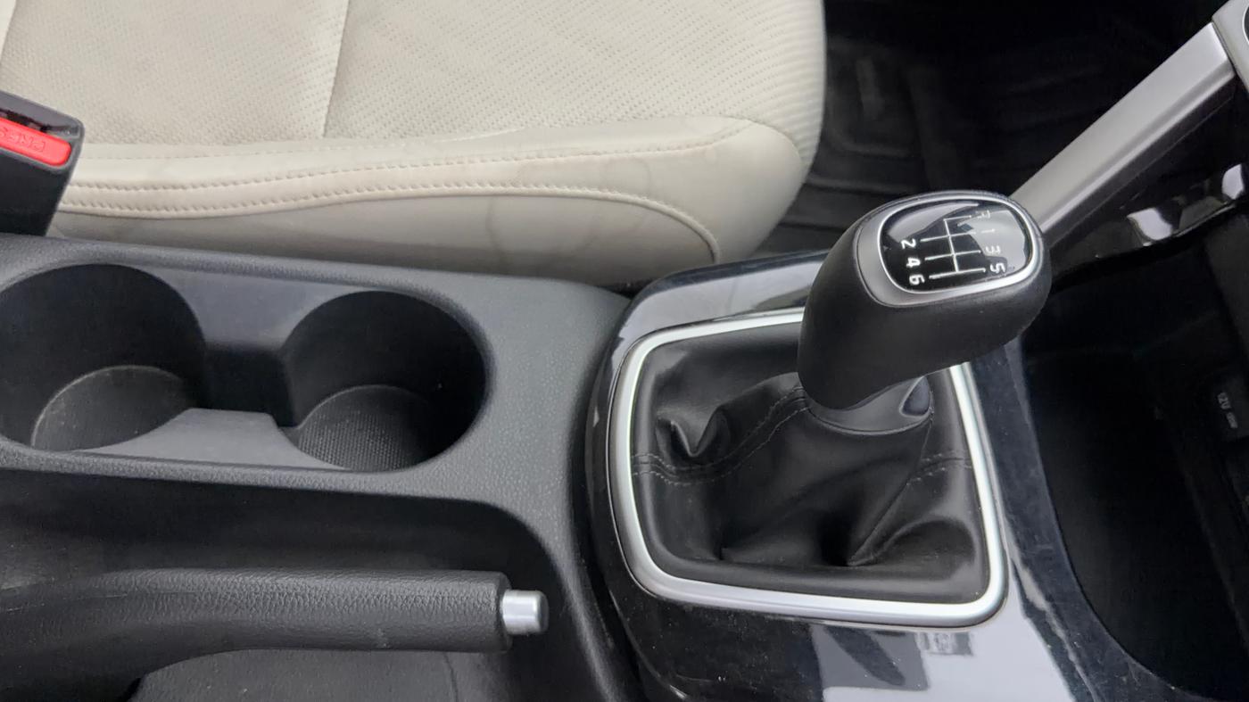 2023 KIA SELTOS HTK PLUS 1.5 IMT, Petrol, Manual, 52,778 km, Gear Lever