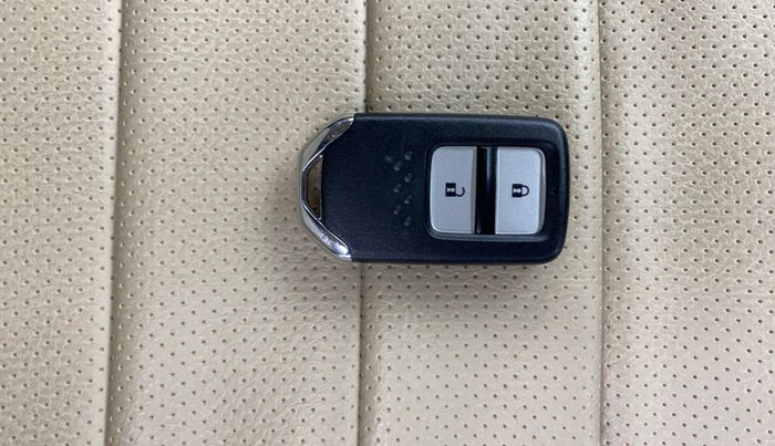 2019 Honda Jazz 1.2L I-VTEC VX CVT, Petrol, Automatic, 63,064 km, Key Close Up