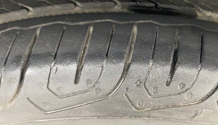 2019 Honda Jazz 1.2L I-VTEC VX CVT, Petrol, Automatic, 63,064 km, Right Front Tyre Tread