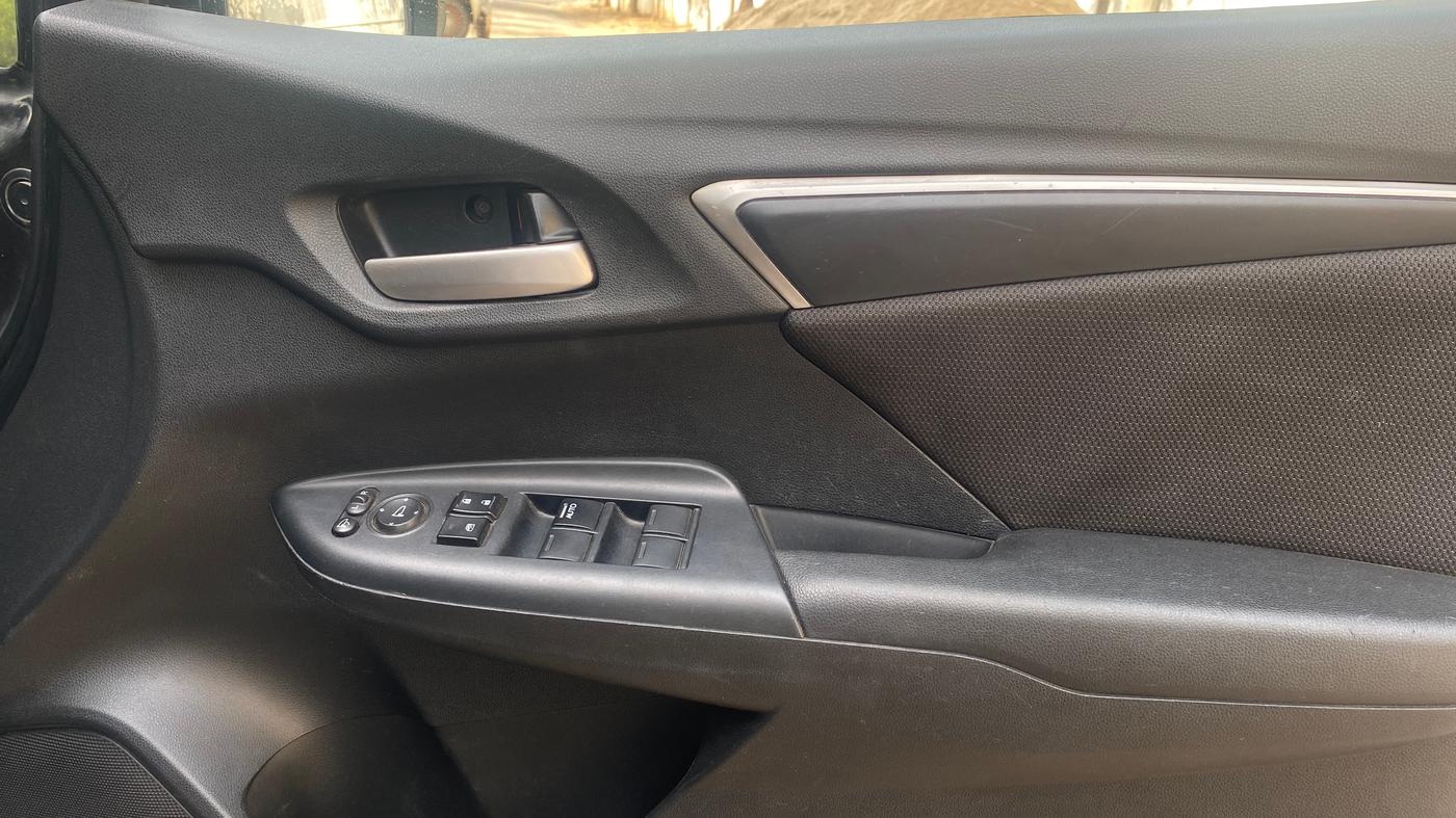 2020 Honda WR-V 1.2L I-VTEC VX MT, Petrol, Manual, 41,766 km, Driver Side Door Panels Control