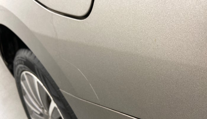 2018 Maruti Ciaz ALPHA 1.5 SHVS PETROL, Petrol, Manual, 21,061 km, Left quarter panel - Minor scratches