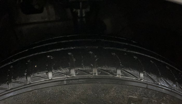 2021 Hyundai NEW SANTRO MAGNA, Petrol, Manual, 48,765 km, Left Front Tyre Tread