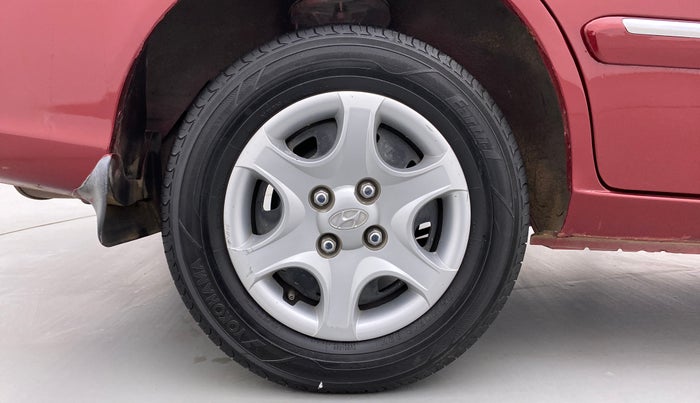 2011 Hyundai Accent EXECUTIVE, Petrol, Manual, 70,123 km, Right Rear Wheel