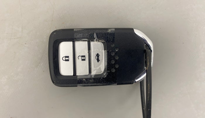 2022 Honda City 1.5L I-VTEC V MT 5TH GEN, Petrol, Manual, 19,312 km, Key Close Up