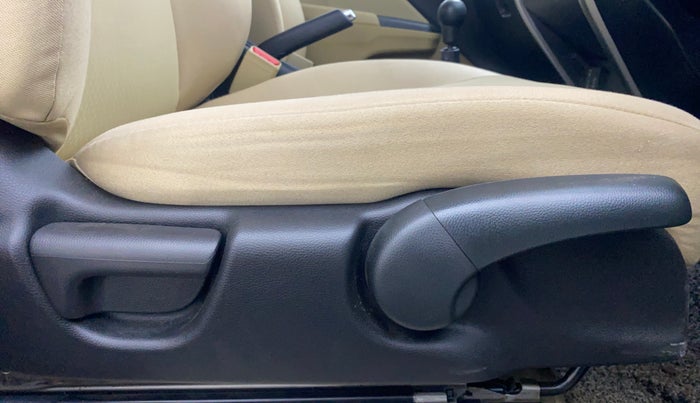 2022 Honda City 1.5L I-VTEC V MT 5TH GEN, Petrol, Manual, 19,312 km, Driver Side Adjustment Panel