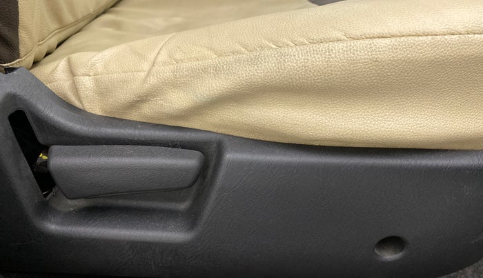 2020 Maruti Alto LXI, Petrol, Manual, 26,799 km, Driver Side Adjustment Panel