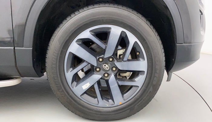 2022 Tata Safari XZ PLUS DARK EDITION, Diesel, Manual, 30,564 km, Right Front Wheel