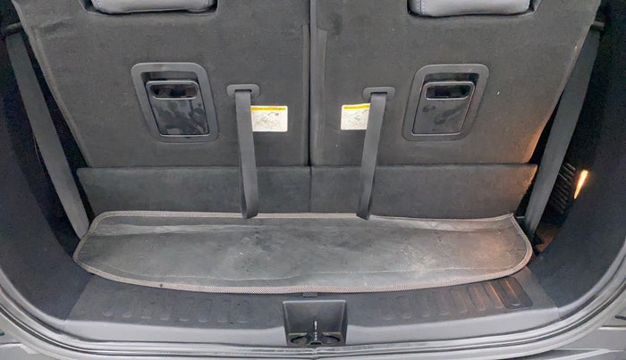 2022 Tata Safari XZ PLUS DARK EDITION, Diesel, Manual, 30,564 km, Boot Inside