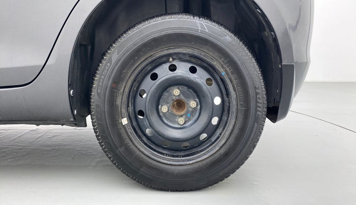2016 Maruti Swift VXI D, Petrol, Manual, 73,059 km, Left Rear Wheel