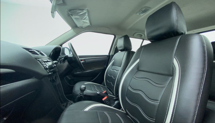 2016 Maruti Swift VXI D, Petrol, Manual, 73,059 km, Right Side Front Door Cabin