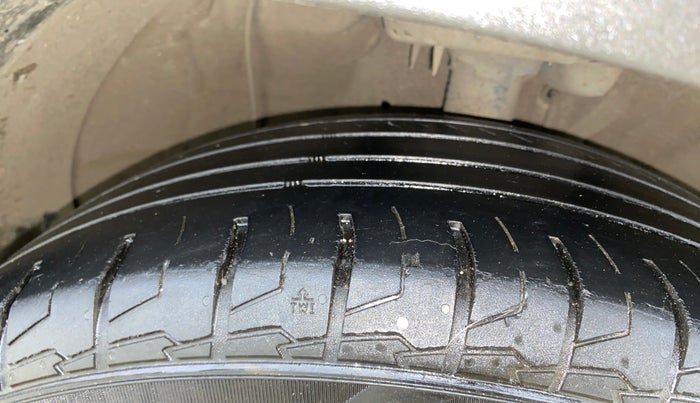 2020 Hyundai Creta SX 1.5 PETROL, Petrol, Manual, 28,309 km, Right Front Tyre Tread