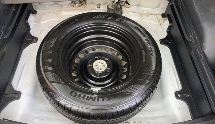 2020 Hyundai Creta SX 1.5 PETROL, Petrol, Manual, 28,309 km, Spare Tyre