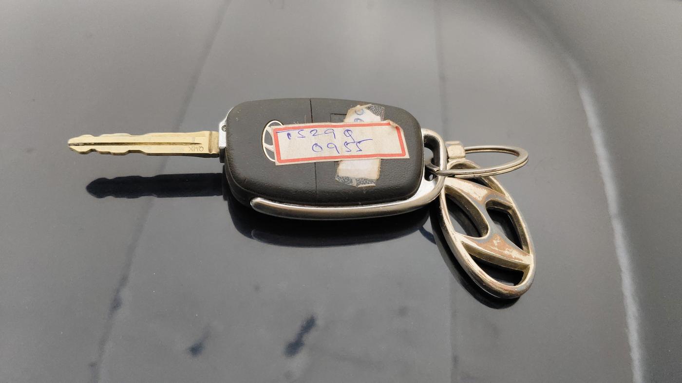 2023 Hyundai NEW I20 SPORTZ 1.2 MT, Petrol, Manual, 46,308 km, Key Close Up