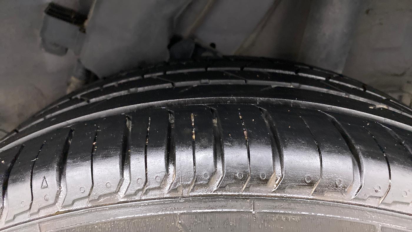 2019 Hyundai VENUE SX PLUS 1.0 TURBO DCT, Petrol, Automatic, 54,502 km, Left Rear Tyre Tread