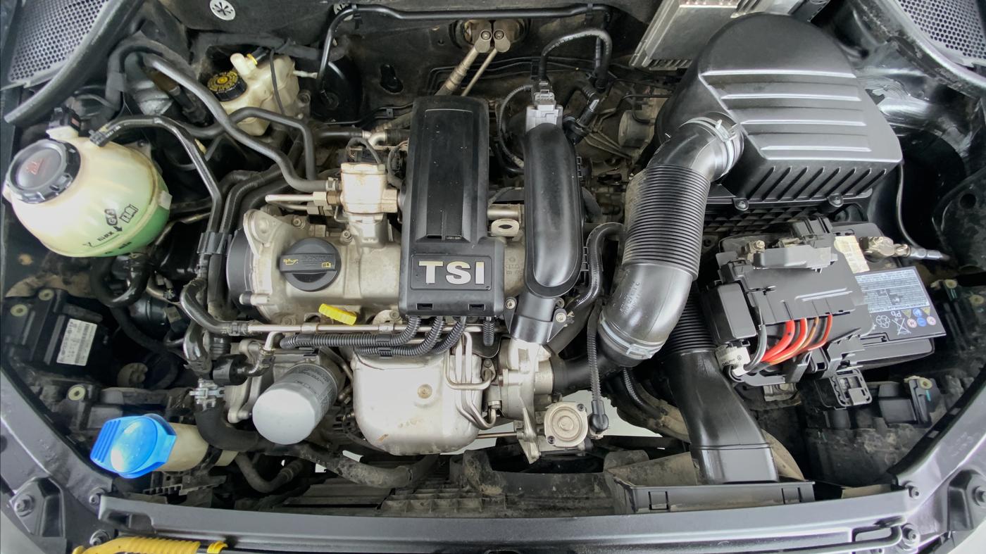 2018 Volkswagen Polo GT TSI 1.2 PETROL AT, Petrol, Automatic, 67,253 km, Open Bonet