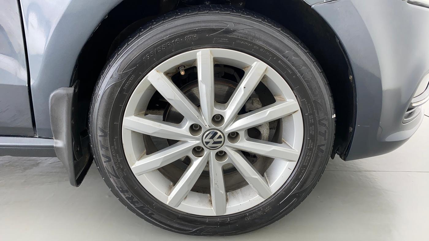 2018 Volkswagen Polo GT TSI 1.2 PETROL AT, Petrol, Automatic, 67,253 km, Right Front Wheel
