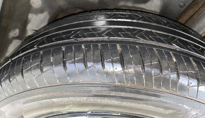 2020 MG HECTOR SHARP 1.5 DCT PETROL, Petrol, Automatic, 99,435 km, Left Rear Tyre Tread