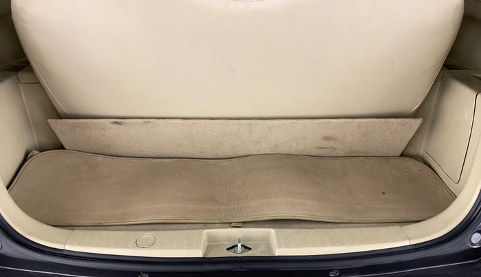 2014 Maruti Ertiga ZDI, Diesel, Manual, 25,569 km, Boot Inside