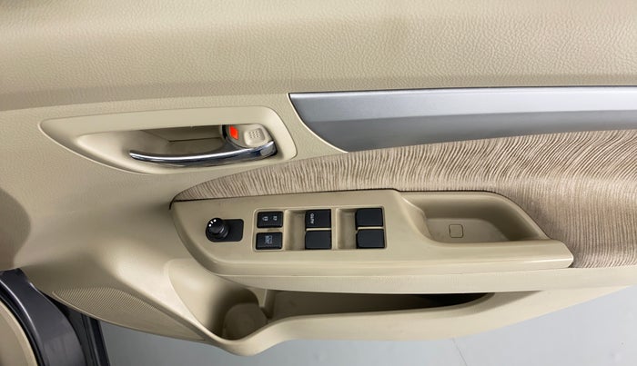 2014 Maruti Ertiga ZDI, Diesel, Manual, 25,569 km, Driver Side Door Panels Control