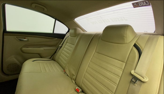 2019 Maruti Ciaz SIGMA 1.5 SHVS MT  PETROL, Petrol, Manual, 26,894 km, Right Side Rear Door Cabin