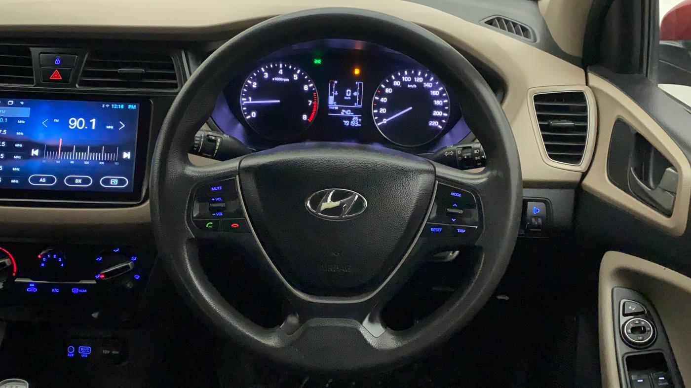 2017 Hyundai Elite i20 SPORTZ 1.2, Petrol, Manual, 79,953 km, Steering Wheel Close Up