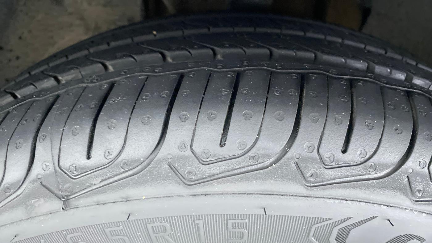 2018 Tata TIGOR Revotron XZA 1.2, Petrol, Automatic, 54,243 km, Left Front Tyre Tread