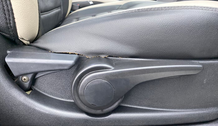 2018 Tata TIGOR Revotron XZA 1.2, Petrol, Automatic, 54,243 km, Driver Side Adjustment Panel