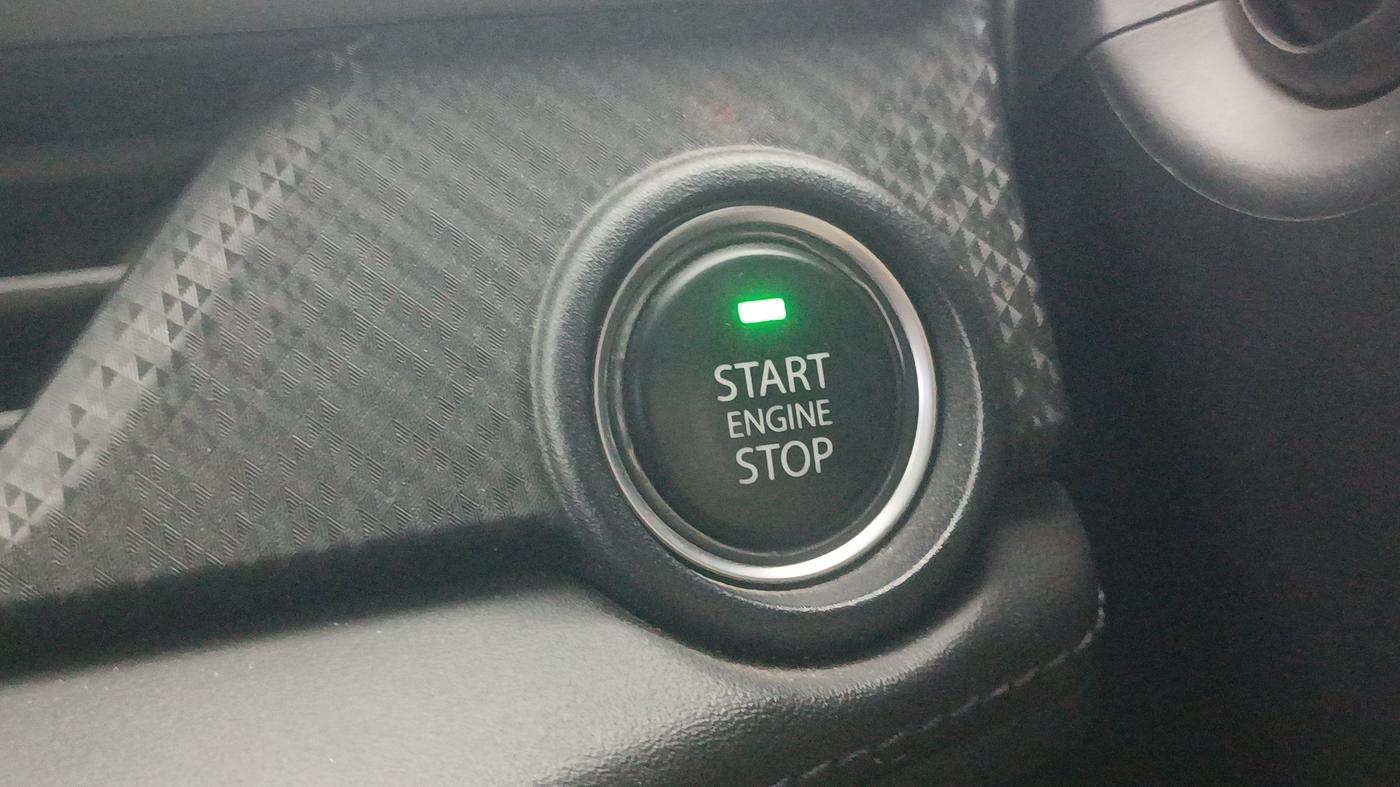 2023 Tata NEXON FEARLESS SUNROOF DUAL TONE 1.2 PETROL, Petrol, Manual, 46,023 km, Keyless Start/ Stop Button