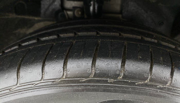 2018 Ford FREESTYLE TREND 1.2 PETROL, Petrol, Manual, 26,167 km, Right Front Tyre Tread