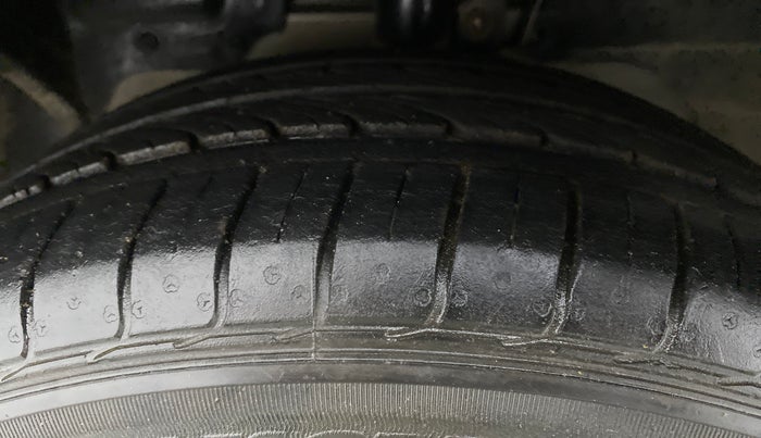 2018 Ford FREESTYLE TREND 1.2 PETROL, Petrol, Manual, 26,167 km, Left Front Tyre Tread