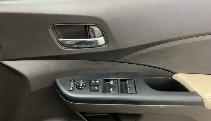 2015 Honda CRV 2.4 AWD AT, Petrol, Automatic, 1,08,411 km, Driver Side Door Panels Control