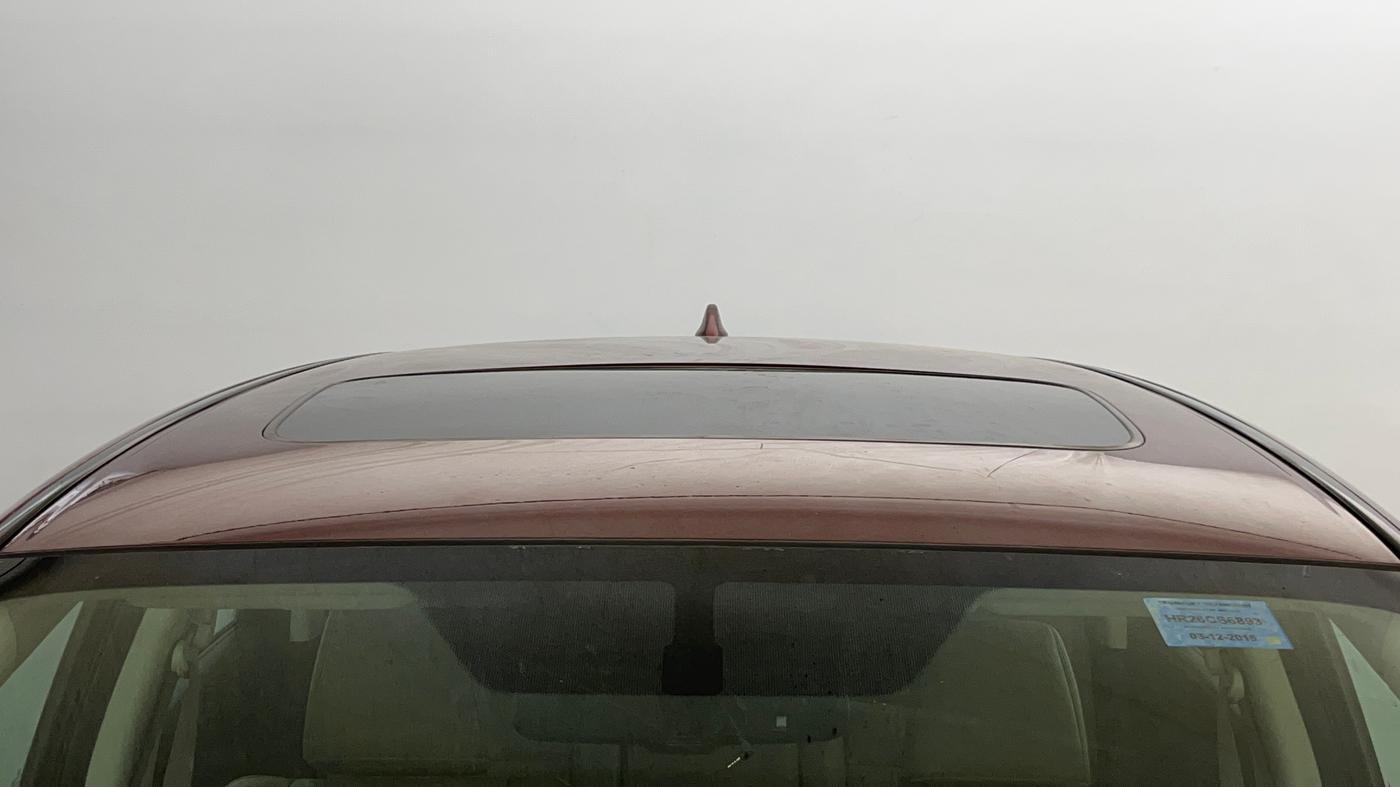 2015 Honda CRV 2.4 AWD AT, Petrol, Automatic, 1,08,607 km, Moonroof/ Sunroof