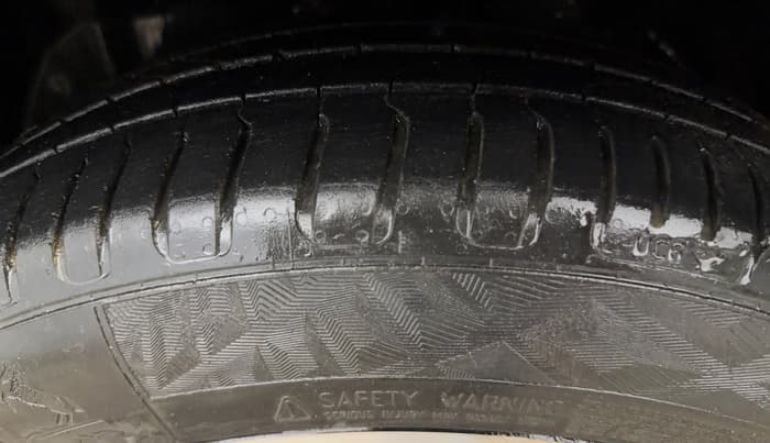 2021 MG HECTOR SHARP 1.5 DCT PETROL, Petrol, Automatic, 44,913 km, Left Front Tyre Tread