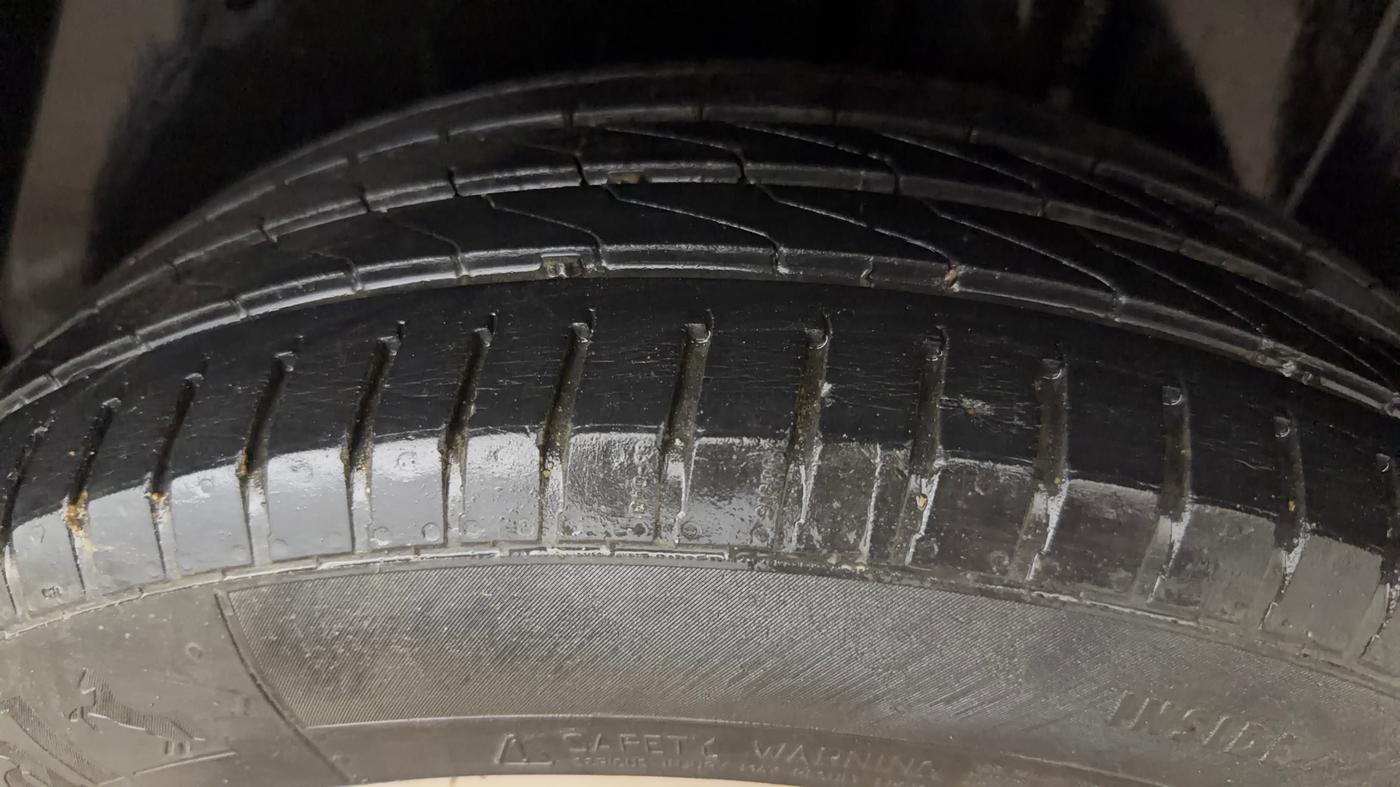 2021 MG HECTOR SHARP 1.5 DCT PETROL, Petrol, Automatic, 44,913 km, Left Rear Tyre Tread
