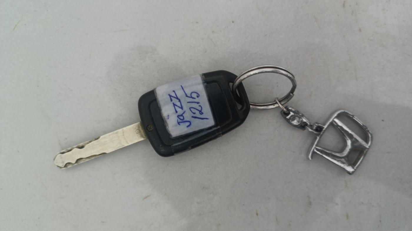 2015 Honda Jazz 1.2L I-VTEC SV, Petrol, Manual, 50,457 km, Key Close Up