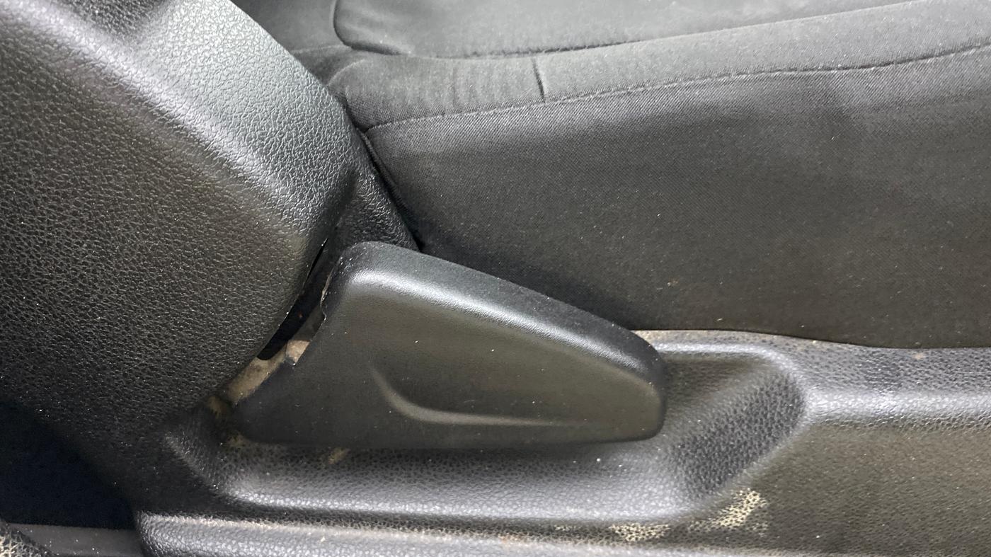 2017 Renault Kwid RXT 1.0 AMT (O), Petrol, Automatic, 57,022 km, Driver Side Adjustment Panel