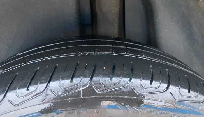 2021 Volkswagen TAIGUN TOPLINE 1.0 TSI MT, Petrol, Manual, 51,580 km, Left Rear Tyre Tread