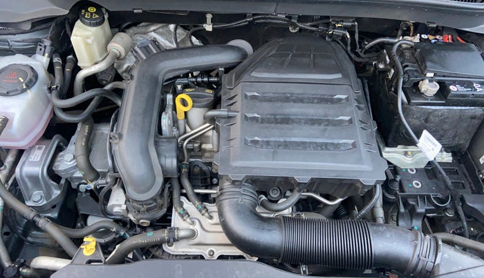 2021 Volkswagen TAIGUN TOPLINE 1.0 TSI MT, Petrol, Manual, 51,580 km, Engine View