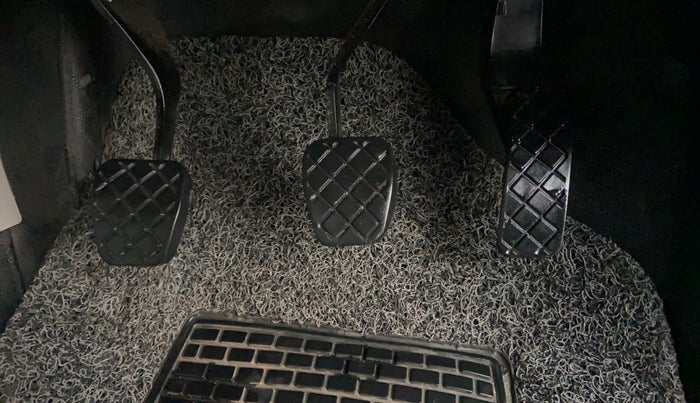 2021 Volkswagen TAIGUN TOPLINE 1.0 TSI MT, Petrol, Manual, 51,580 km, Pedals