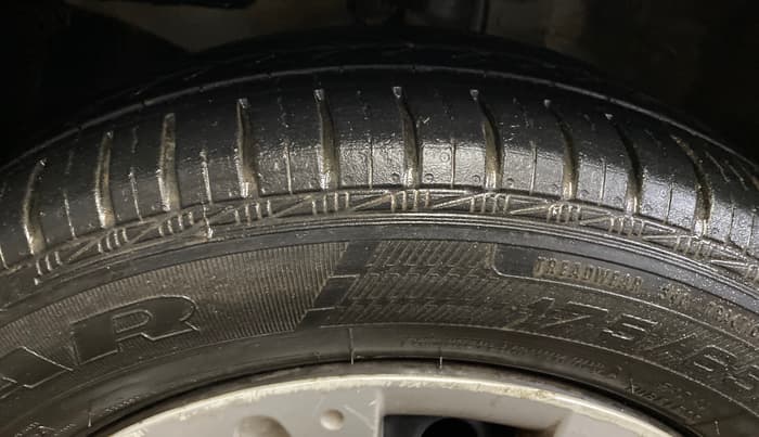 2017 Honda Amaze 1.2L I-VTEC S OPT, Petrol, Manual, 31,150 km, Left Front Tyre Tread