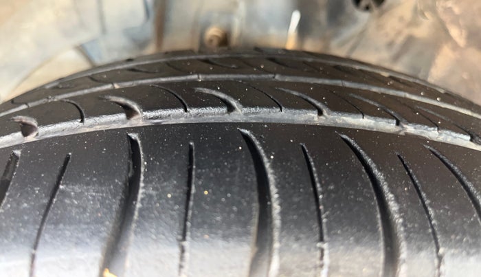 2021 Toyota Glanza G CVT, Petrol, Automatic, 68,895 km, Left Front Tyre Tread