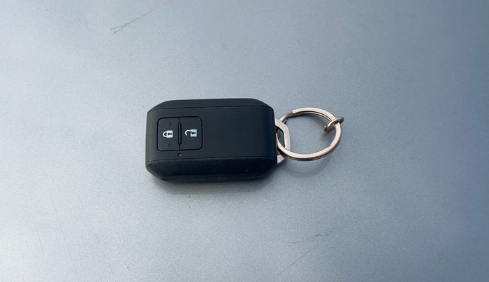 2021 Toyota Glanza G CVT, Petrol, Automatic, 68,895 km, Key Close Up